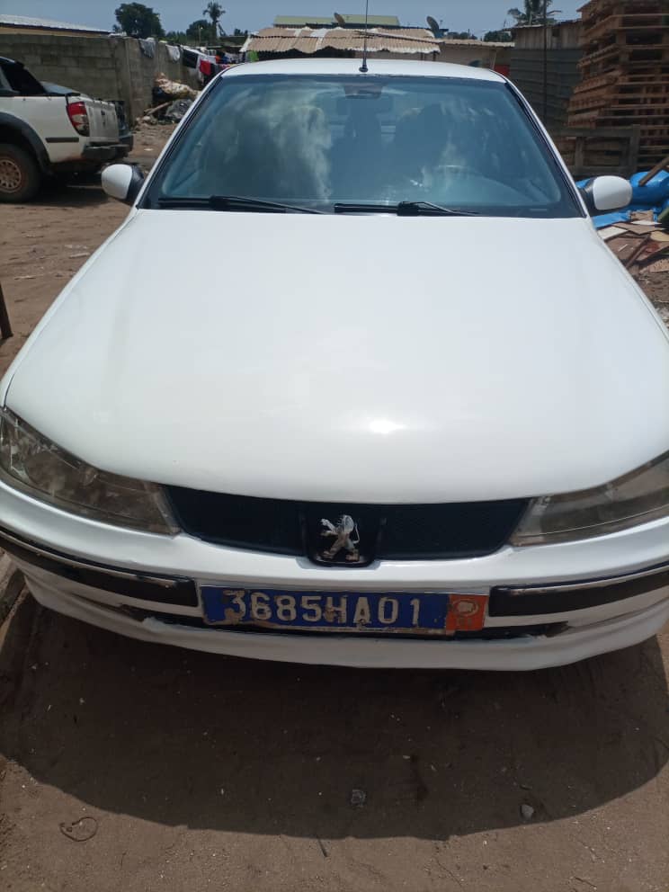 PEUGEOT 406 BLANC