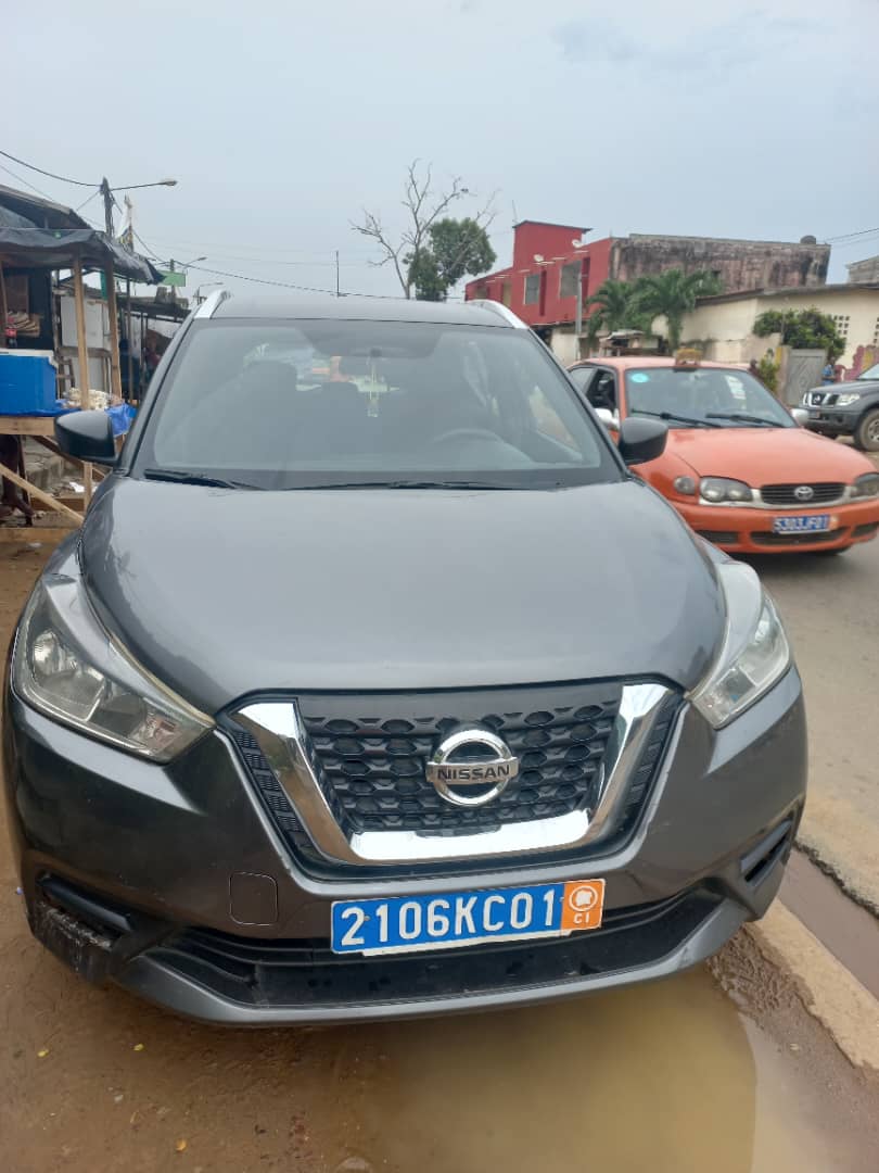 NISSAN KICKS 2020