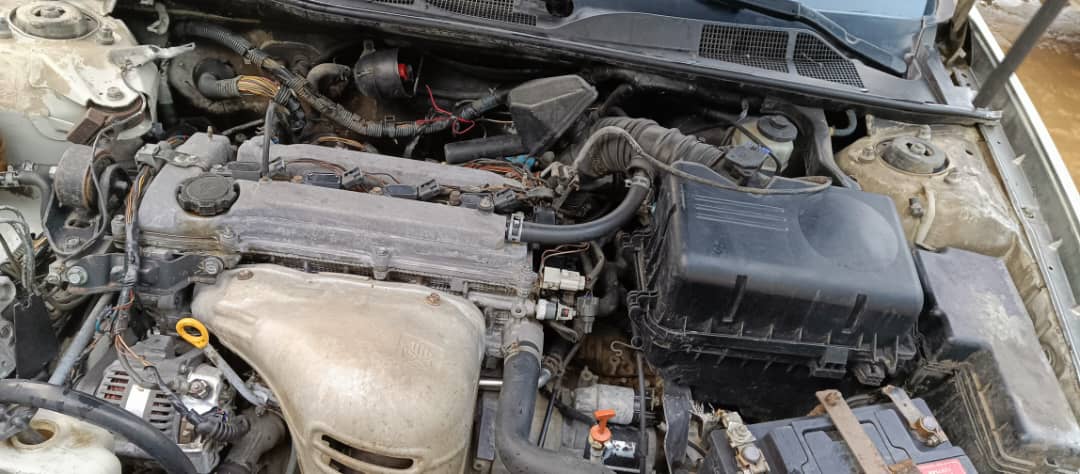 TOYOTA CAMRY 2005 — photo 3