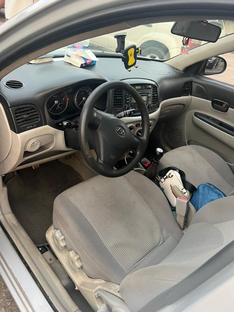 HYUNDAI ELANTRA 2007 — photo 2