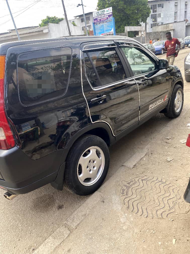 BELLE OCCASION HONDA CRV-2 AUTOMATIQUE DISPONIBLE SUR ABIDJAN — photo 5