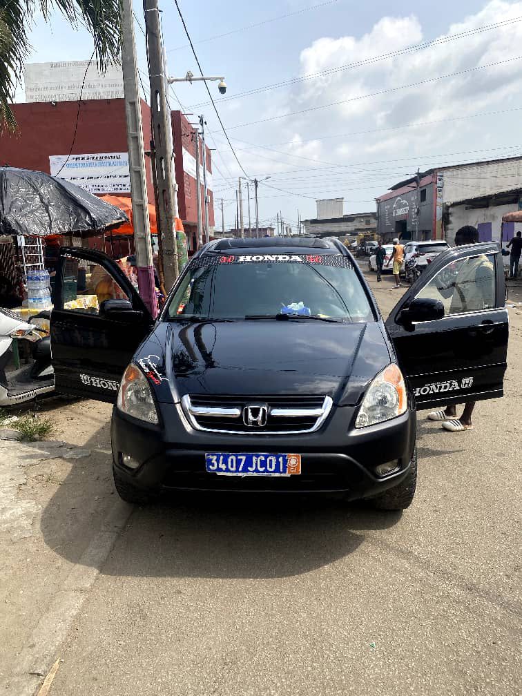 BELLE OCCASION HONDA CRV-2 AUTOMATIQUE DISPONIBLE SUR ABIDJAN — photo 2