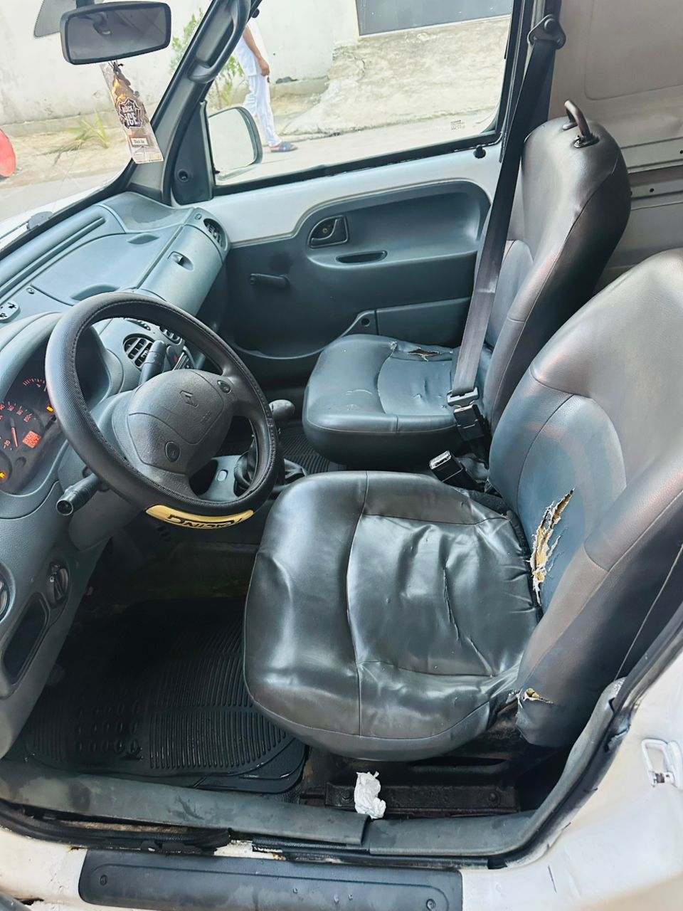 Belle occasion Renault Kangoo disponible sur Abidjan — photo 3