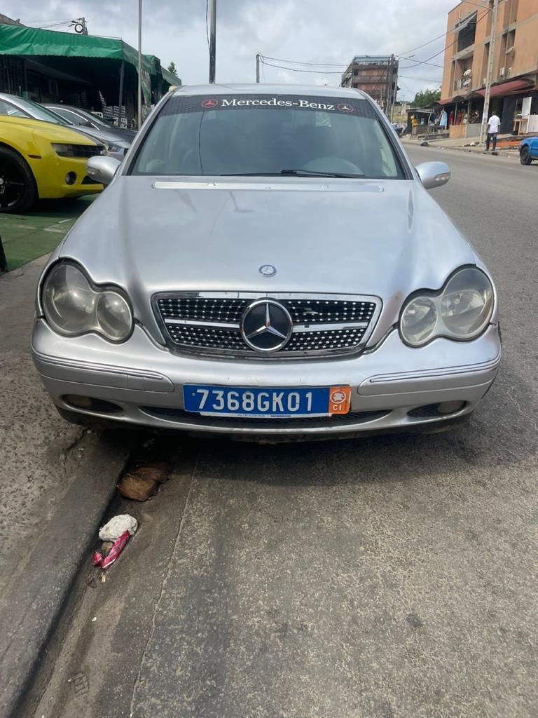 Mercedes c200 EN VENTE