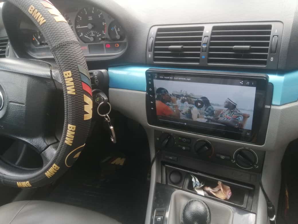 BMW — photo 2
