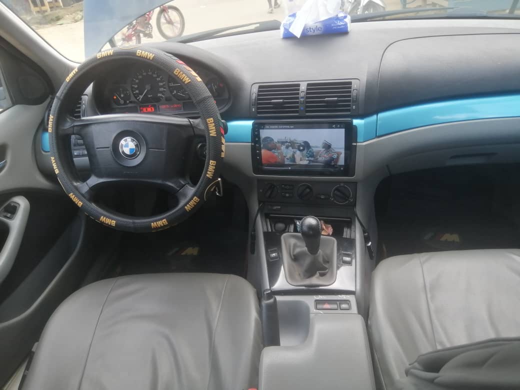 BMW — photo 3