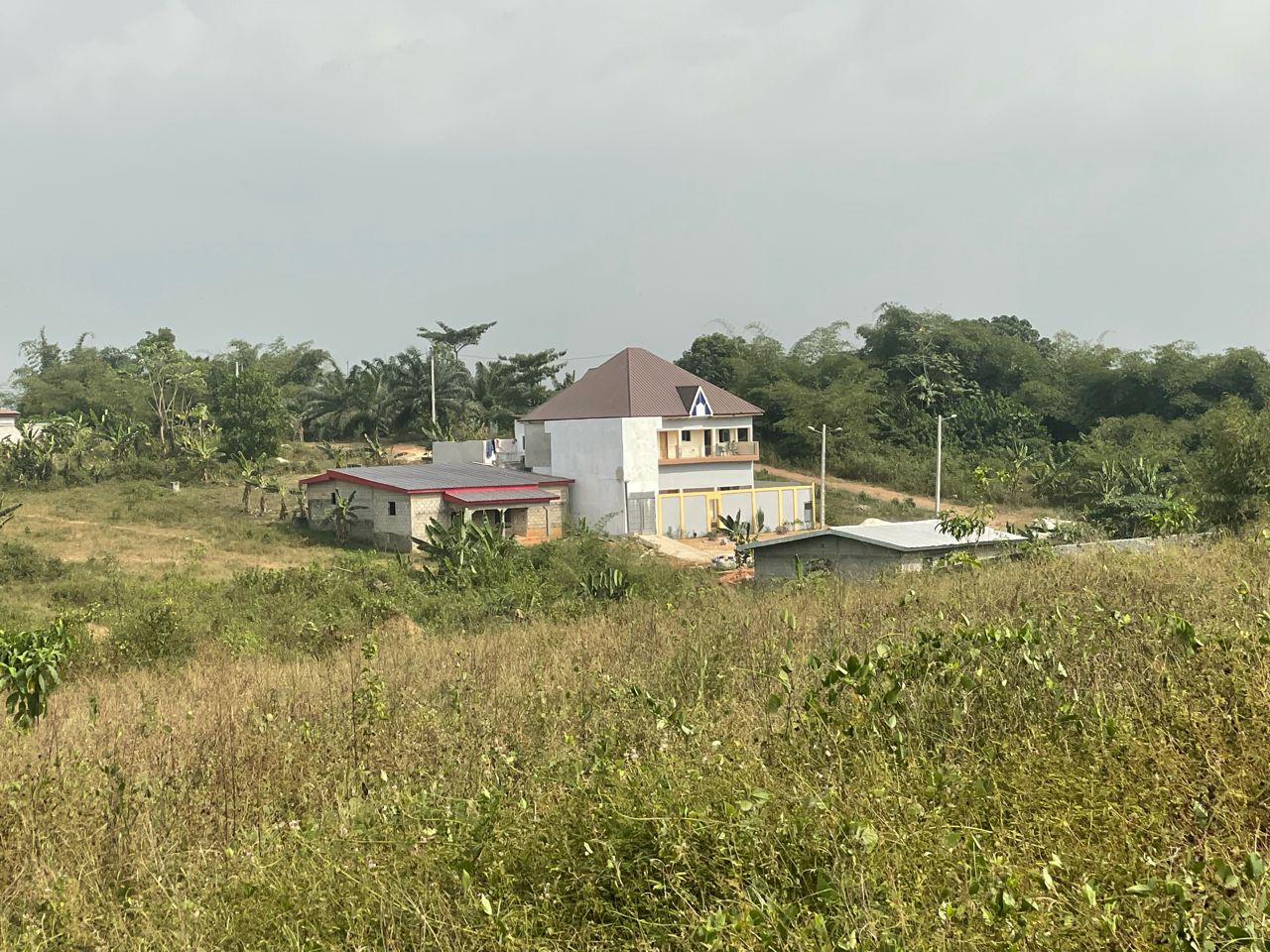 VENTE DE TERRAINS A AZAGUIE AHOUA