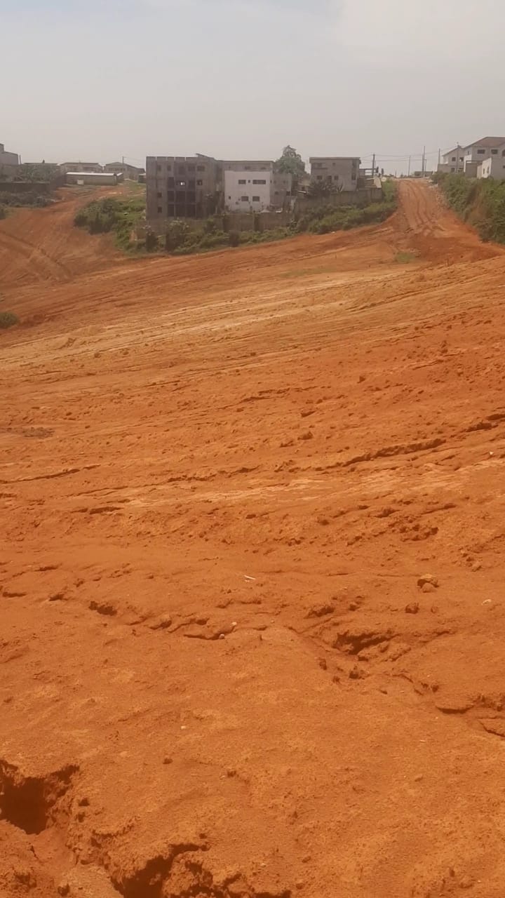 VENTE DE TERRAINS A ANGRE DJOROBITE 1