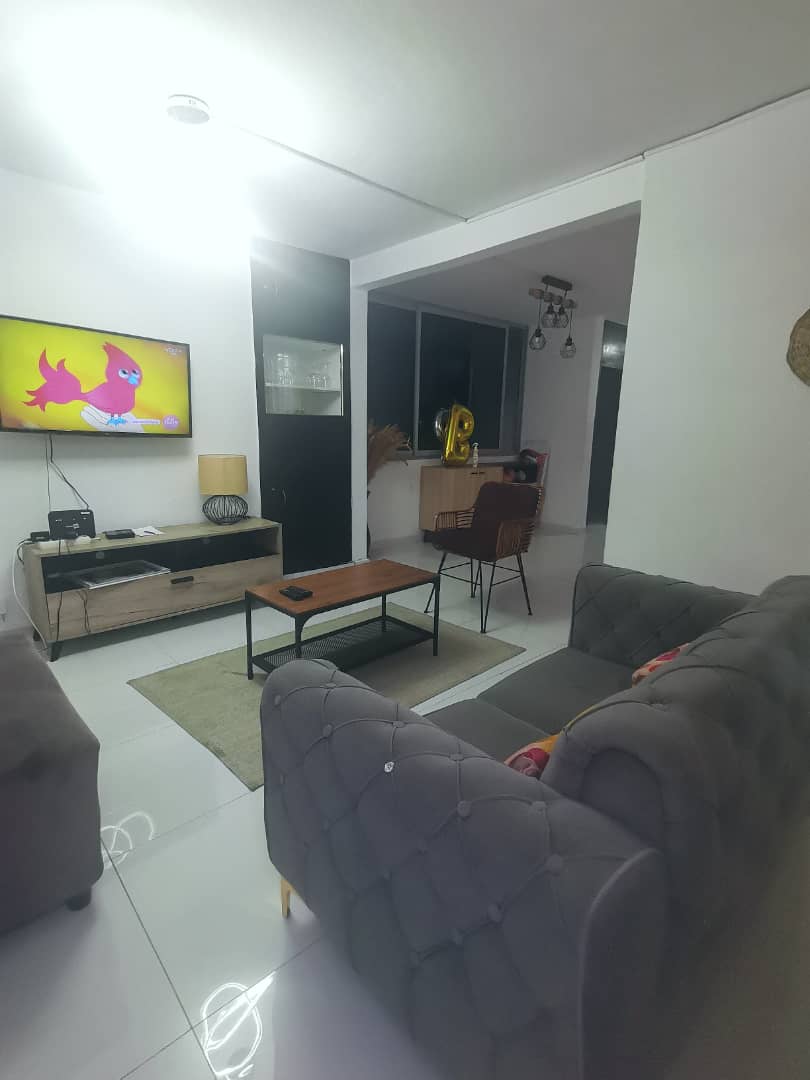 3 pièces meublée Cocody centre en face de la maison du pdci.